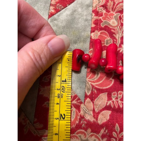 VINTAGE GENUINE RED CORAL BIB TOGGLE NECKLACE - Picture 8 of 8